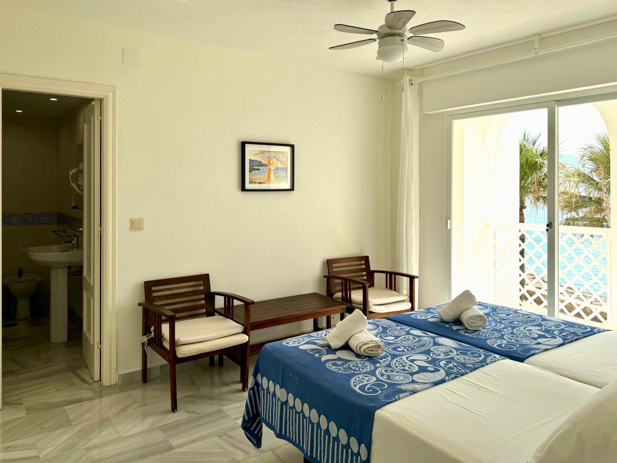 Fuentes De Nerja Apartman Szoba fotó